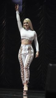 Grace Chatto feet photo 1