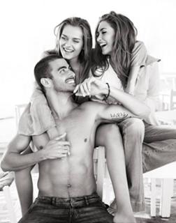 Grace Elizabeth feet photo 8