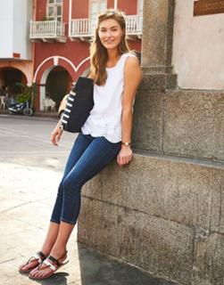 Grace Elizabeth feet photo 13