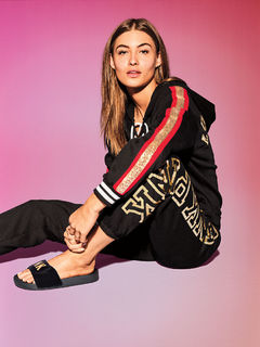 Grace Elizabeth feet photo 12