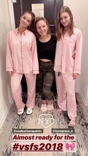 Grace Elizabeth feet photo 9