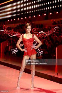 Grace Elizabeth feet photo 19