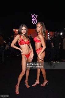 Grace Elizabeth feet photo 17