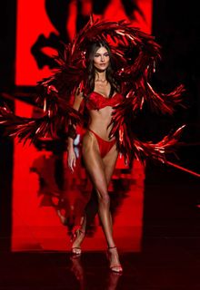 Grace Elizabeth feet photo 14