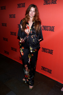 Grace Gummer feet photo 8