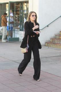 Grace Gummer feet photo 15