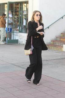 Grace Gummer feet photo 12