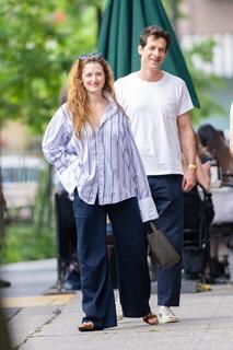 Grace Gummer feet photo 11