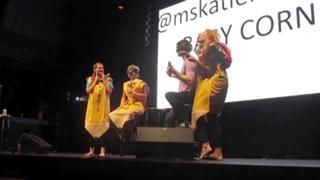 Grace Helbig feet photo thumbnail