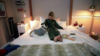 Grace Helbig feet photo thumbnail