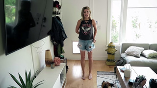 Grace Helbig feet photo thumbnail