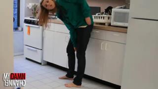 Grace Helbig feet photo thumbnail