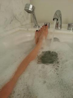 Grace Huang feet photo 11