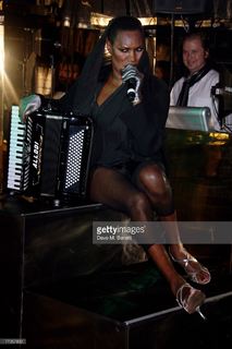 Grace Jones feet photo 20
