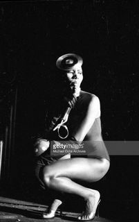 Grace Jones feet photo 9
