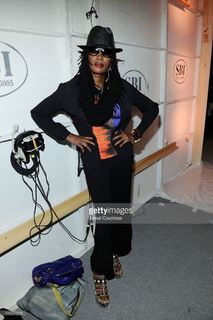 Grace Jones feet photo 7