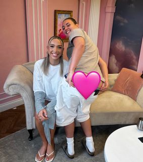 Grace Keeling feet photo 3