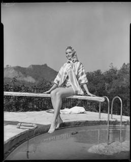 Grace Kelly feet photo thumbnail