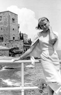 Grace Kelly feet photo thumbnail