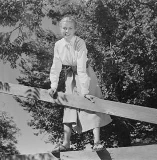 Grace Kelly feet photo thumbnail