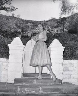 Grace Kelly feet photo thumbnail