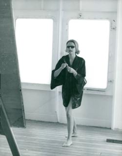 Grace Kelly feet photo thumbnail