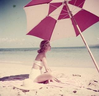 Grace Kelly feet photo thumbnail