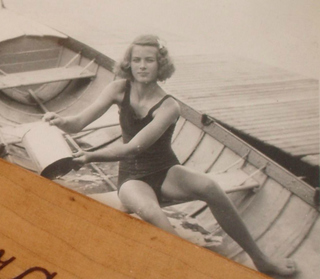 Grace Kelly feet photo thumbnail