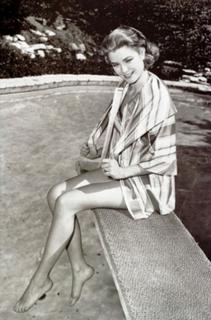 Grace Kelly feet photo thumbnail