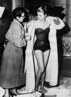 Grace Kelly feet photo thumbnail