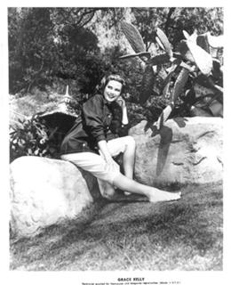 Grace Kelly feet photo thumbnail