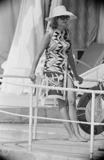 Grace Kelly feet photo thumbnail