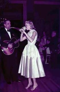 Grace Kelly feet photo thumbnail