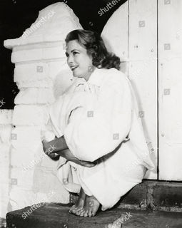 Grace Kelly feet photo thumbnail