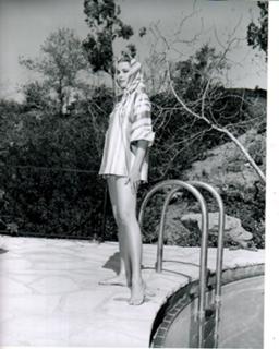 Grace Kelly feet photo thumbnail