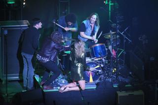 Grace Potter feet photo 7