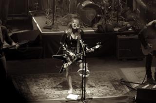 Grace Potter feet photo 4