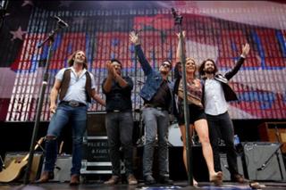 Grace Potter feet photo 16