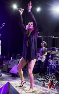 Grace Potter feet photo 10