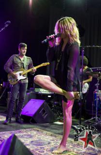 Grace Potter feet photo 8