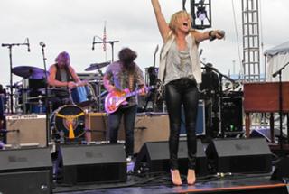 Grace Potter feet photo 16