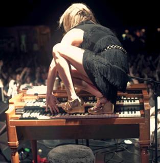 Grace Potter feet photo 6