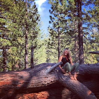 Grace Potter feet photo 5