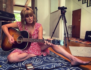 Grace Potter feet photo 12