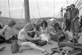 Grace Slick feet photo 13
