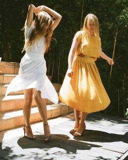 Grace Van Dien feet photo thumbnail