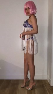 Grace Van Dien feet photo thumbnail