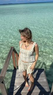 Grace Van Dien feet photo 2