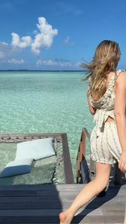 Grace Van Dien feet photo 19
