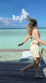 Grace Van Dien feet photo 17